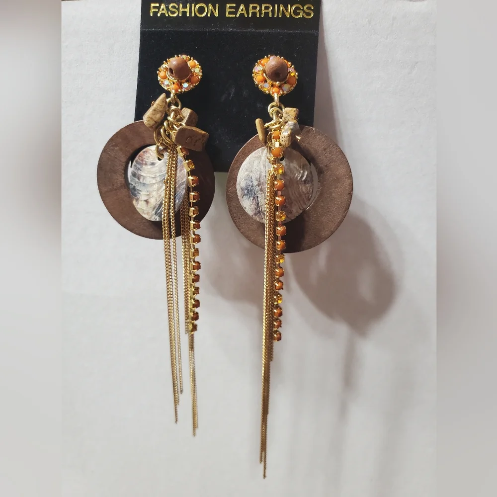 📣📣 2 Pairs/$12 📣📣 Elegant Brown and Gold Dangle Earrings - Picture 1 of 4